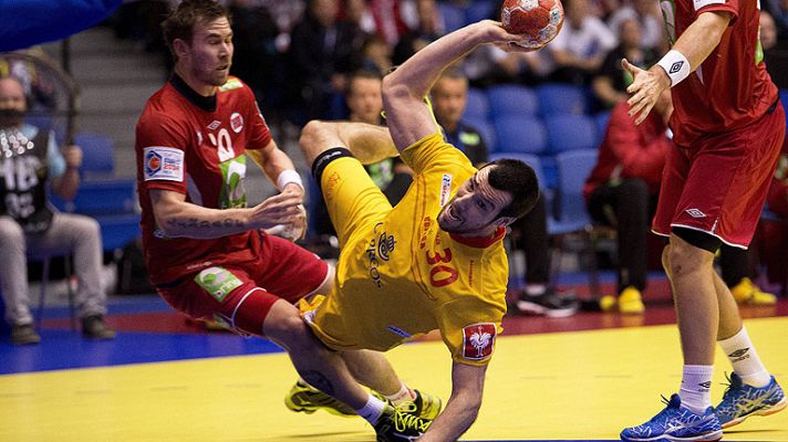 Telediario 1 - España se concentra para ganar a Islandia