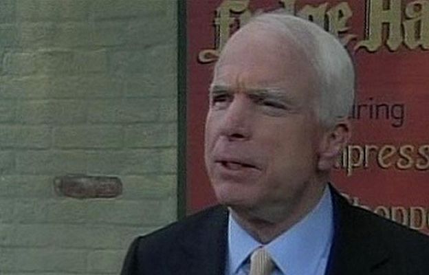  - John McCain critica a Obama