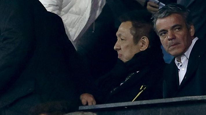 Telediario 1 - El Valencia baraja varias ofertas de compra