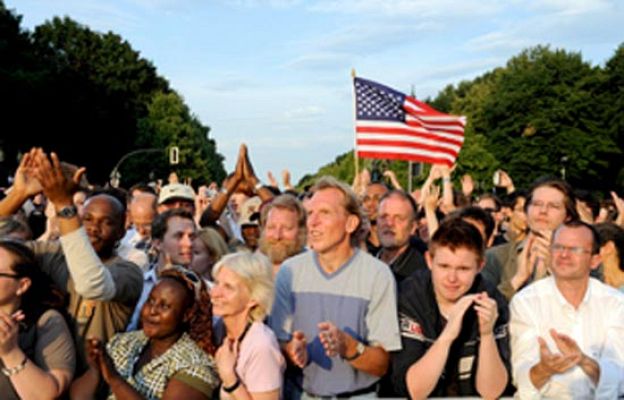  - Obama continúa su gira europea