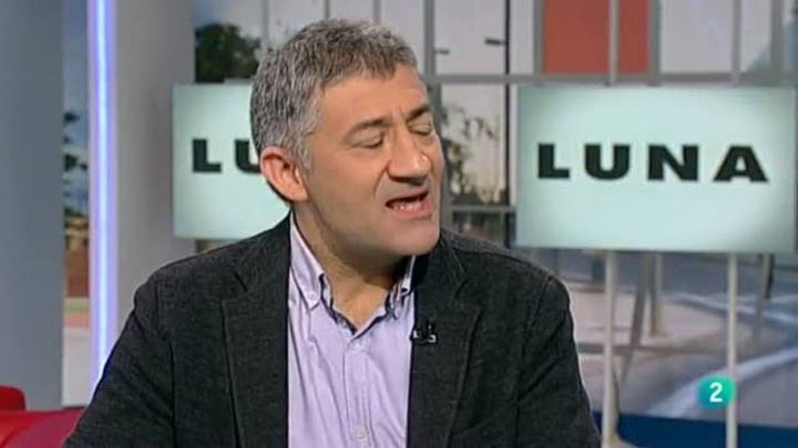 Para Todos La 2 - Palabras: Luna