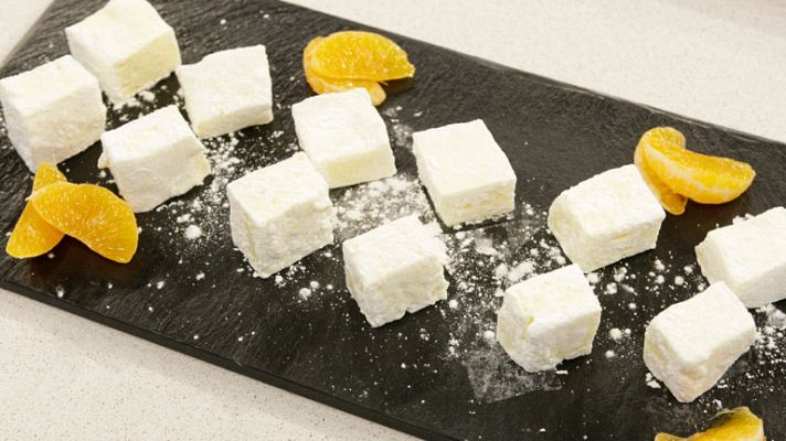  - Nubes de mandarina