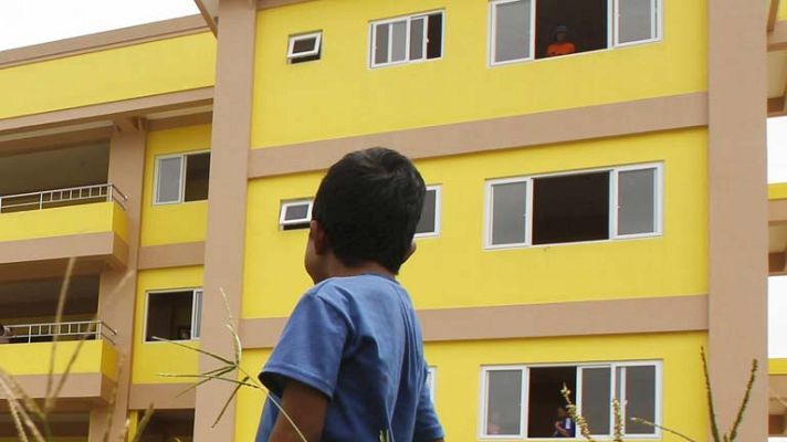 Telediario 1 - Consulta de adopciones en Portugal