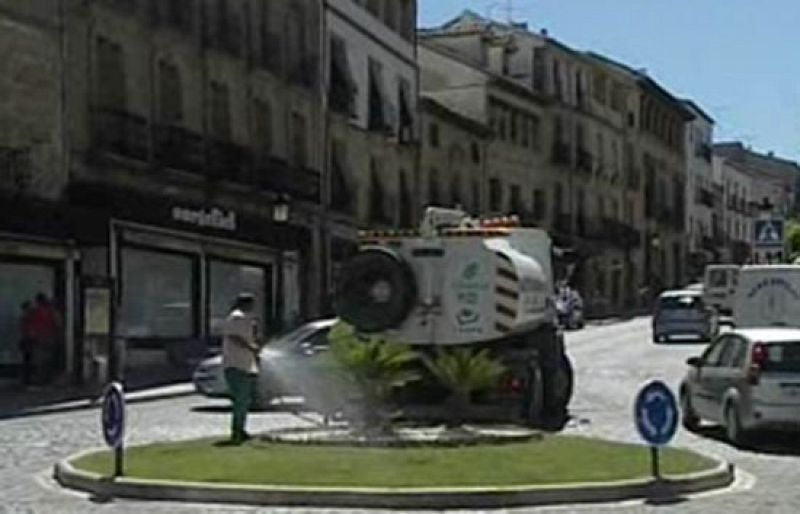 Se recupera el suministro de agua en Baeza | Ver