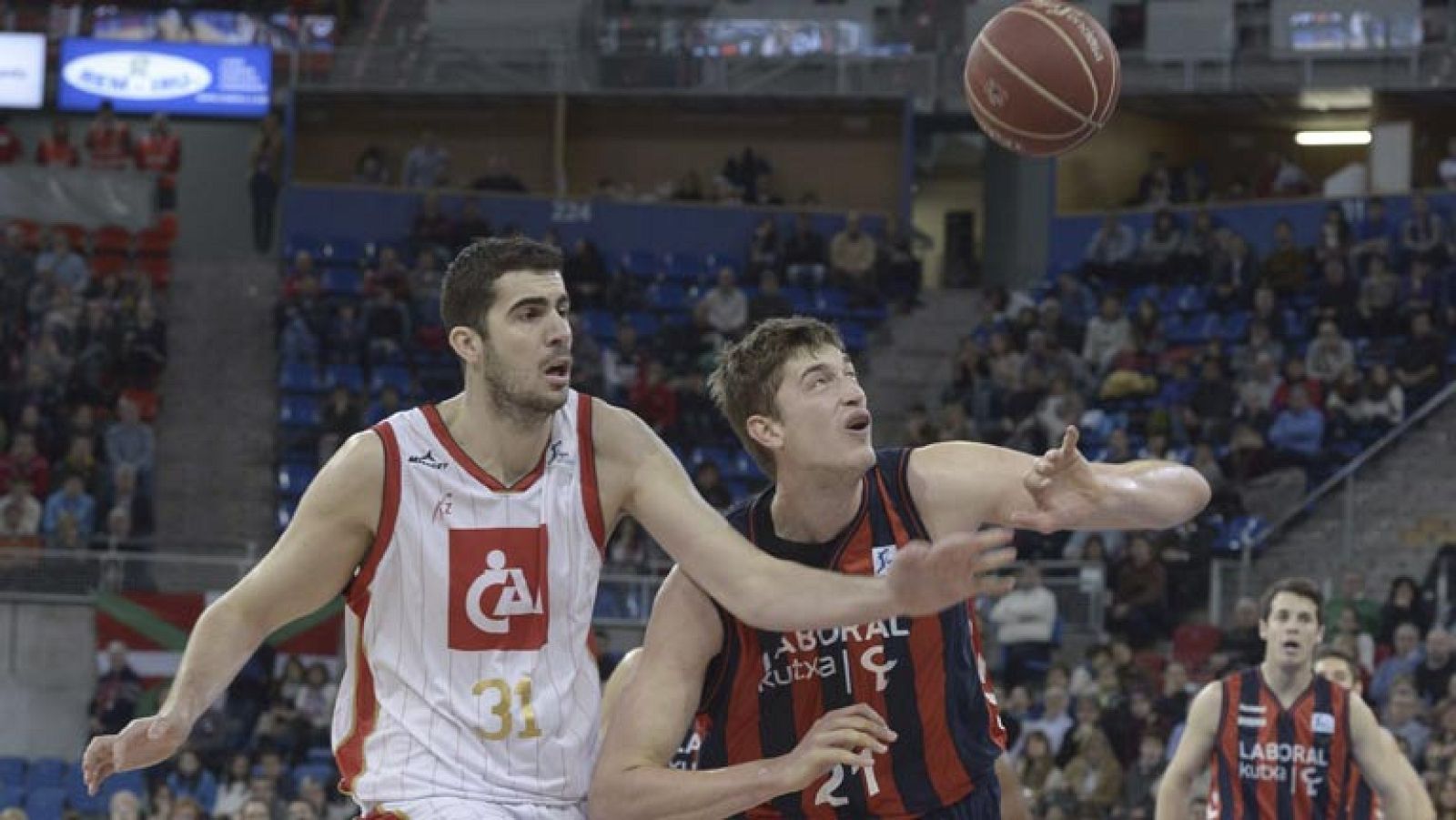 Laboral Kutxa 92 - CAI Zaragoza 83 - Baloncesto en RTVE | Ver