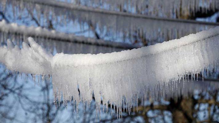 El tiempo - Cielo nuboso o muy nuboso en Galicia, Cantábrico, Pirineos y norte de las islas Canarias
