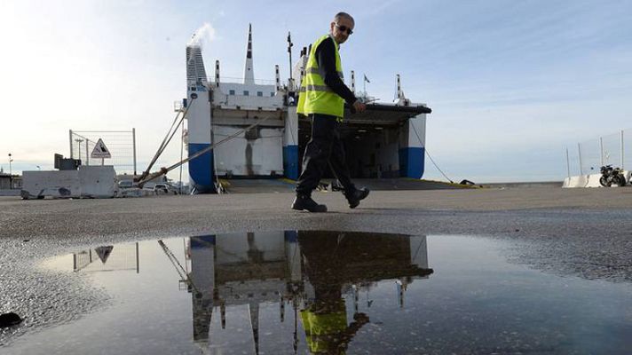 Telediario 1 - Un cuarto de los ciudadanos europeos se encuentra en riesgo de pobreza o exclusión social