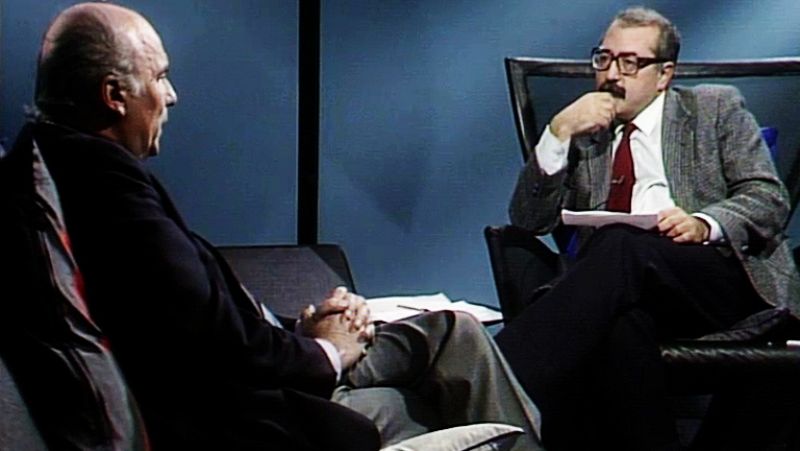 Leguineche y Kapuscinski. Dos grandes en el mismo plató - Programas y Concursos en el Archivo de RTVE | Ver