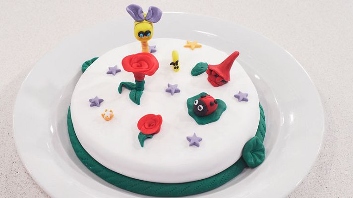  - Recubrir bizcochos con fondant