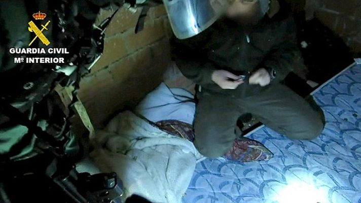 Telediario 1 - Liberado un empresario en Galicia y detenidos siete secuestradores