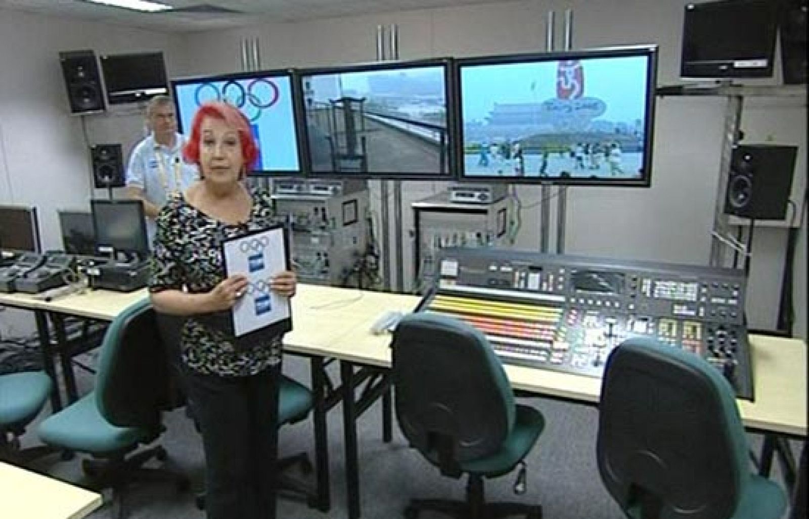 Radio Televisión Española dedicará numerosos recursos para la cobertura de los Juegos Olímpicos. El Centro de Producción, una instalación que se ha estado diseñando durante tres años, tendrá 750 m2. La cadena cuenta con 200 profesionales que trabaja