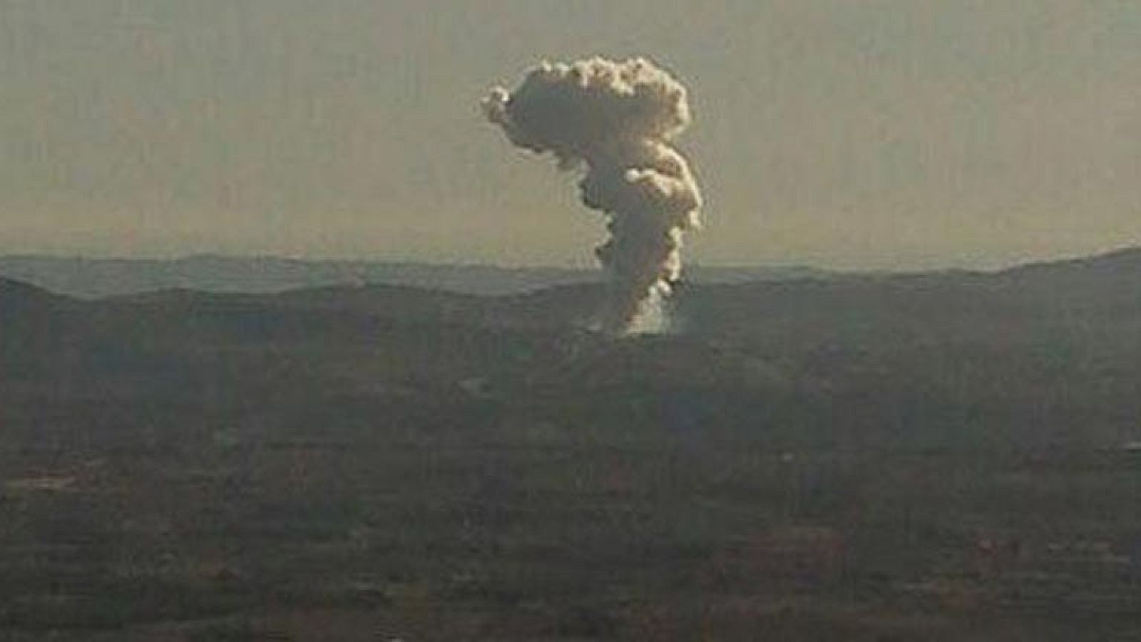 Un herido leve y alumnos confinados por una explosión en Tarragona