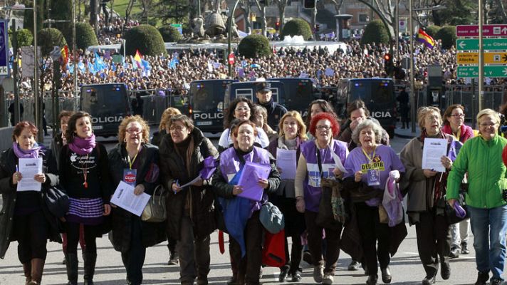 Telediario 1 - Contra la ley del aborto