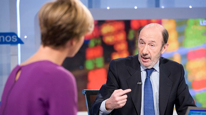 Los desayunos - Rubalcaba: "Los recortes no se deben a la herencia recibida, son políticas de extrema derecha"