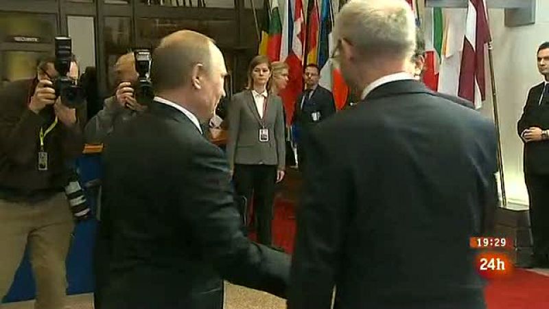 Putin visita Bruselas en plena crisis ucraniana para intentar mejorar las relaciones de su país con la Unión Europea.