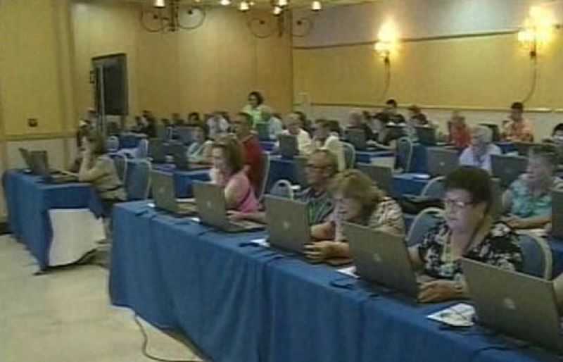 Internet no es sólo cosa de jóvenes | Ver