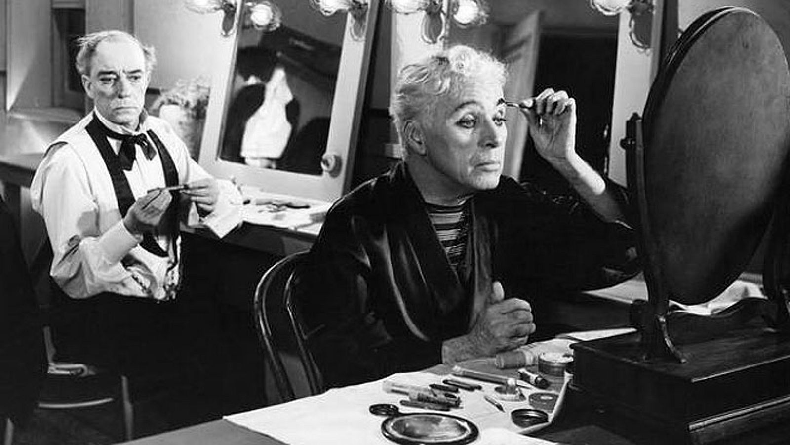 Publican la única novela escrita por Charlie Chaplin, inédita durante 66 años | Ver