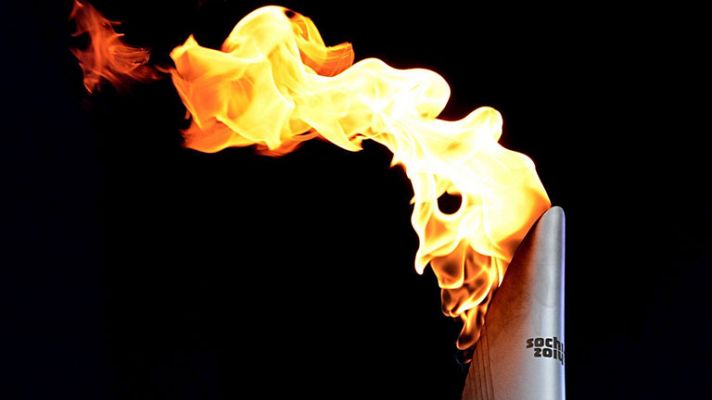 Telediario 1 - La antorcha llega a Sochi