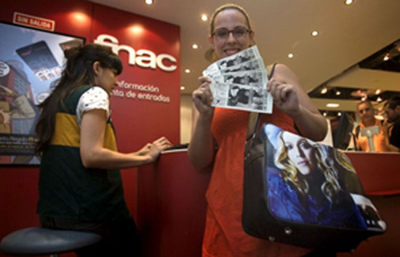 Diez horas para comprar una entrada para el concierto de Madonna | Ver