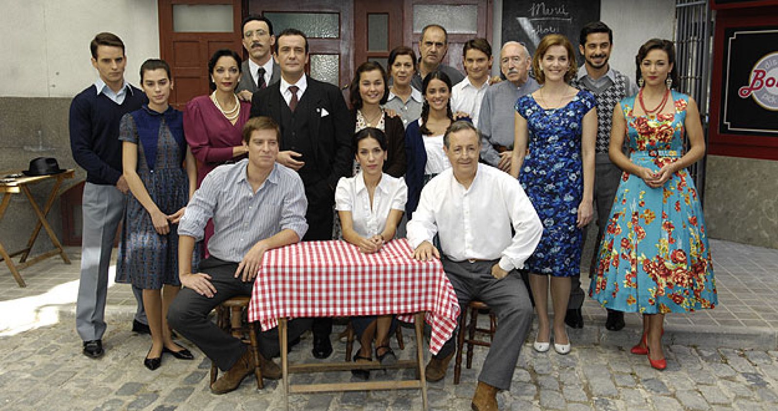 Amar en tiempos revueltos | Ver