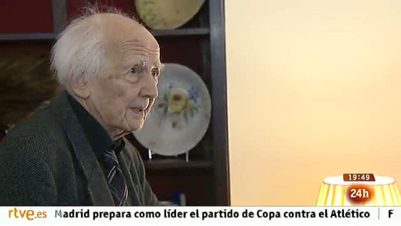El filósofo Zygmunt Bauman explica en Madrid su teoría del tiempo líquido y el no-reparto de la riqueza.