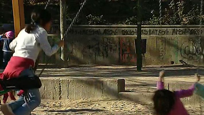 Telediario 1 - Seguridad en parques infantiles