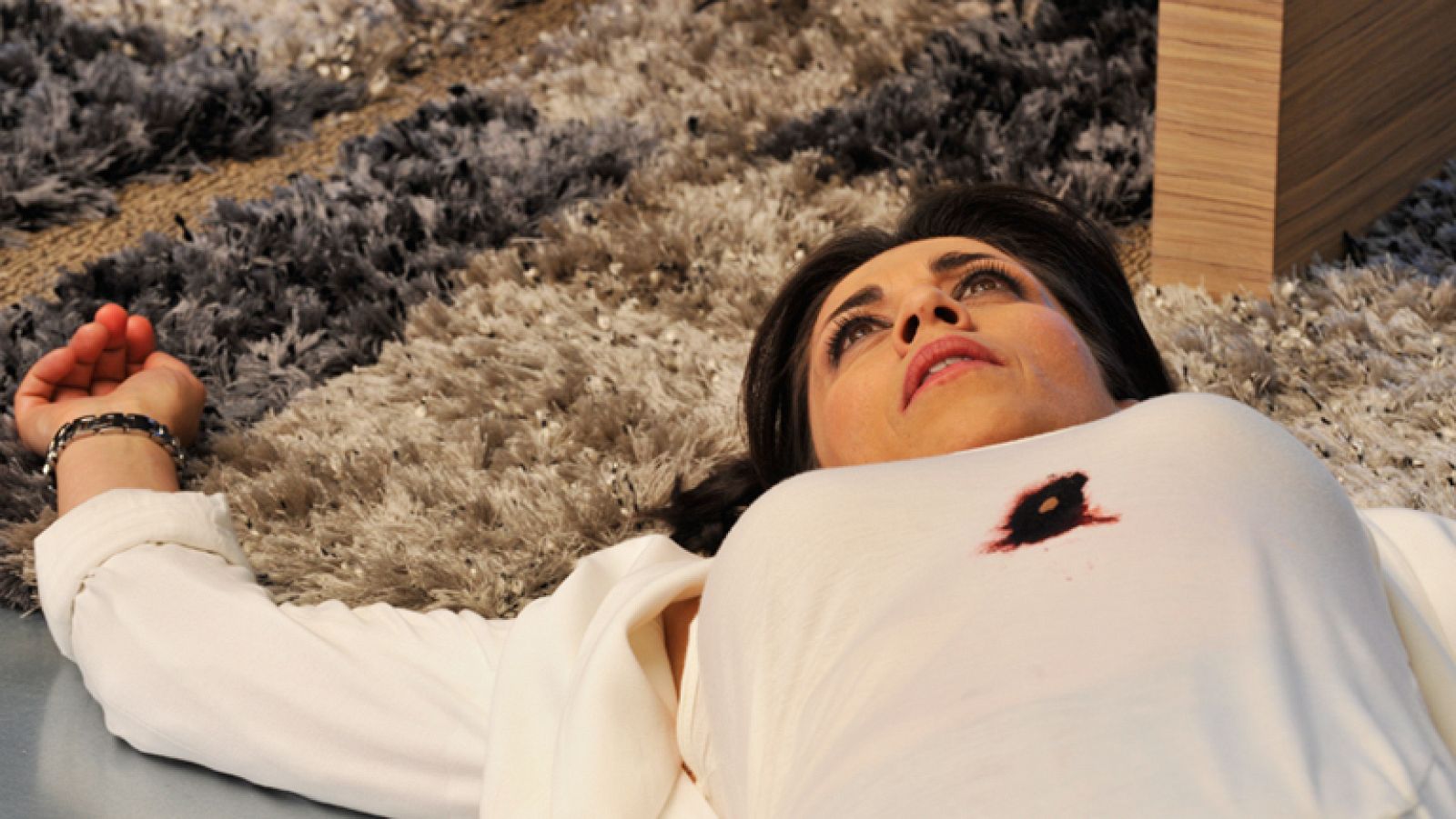 Los misterios de Laura - El comienzo del capítulo 30 - Los misterios de Laura | Ver