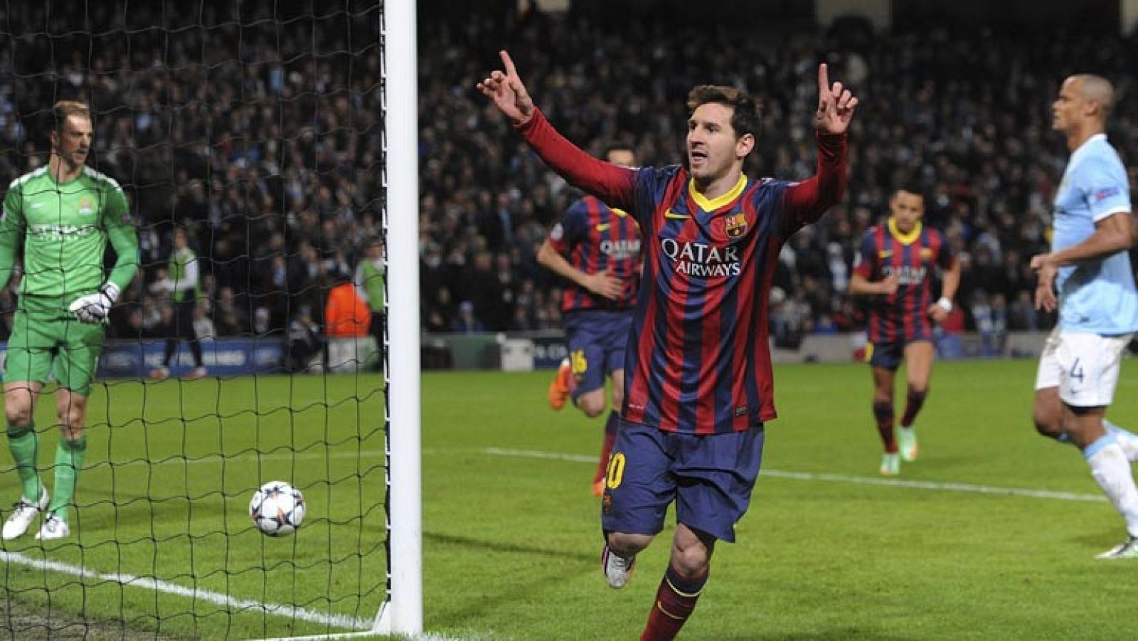 Leo Messi adelanta al Barça en Manchester de penalti (0-1)