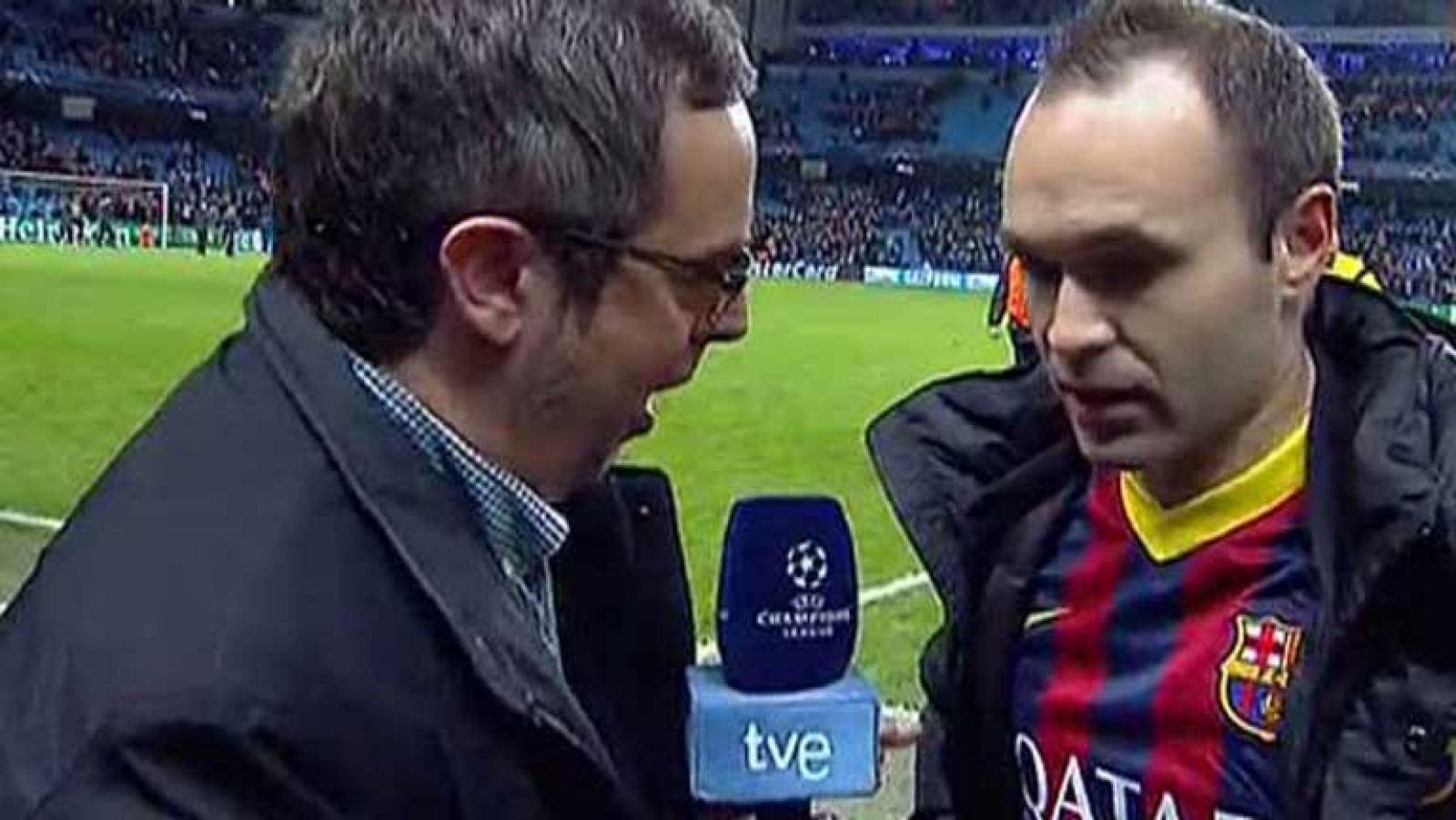 Andrés Iniesta, centrocampista del Barcelona, afirmó, tras ganar con su equipo 0-2 al Manchester City en la ida de los octavos de final de la Liga de Campeones, que el resultado "es bueno" aunque destacó "que no hay que fiarse" del conjunto inglés en