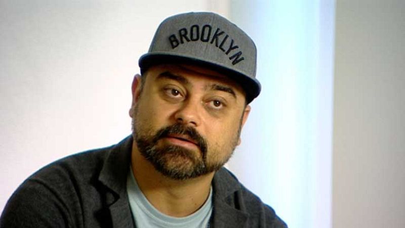 Nach se pasa al "Slam" situando la palabra en el centro de su obra