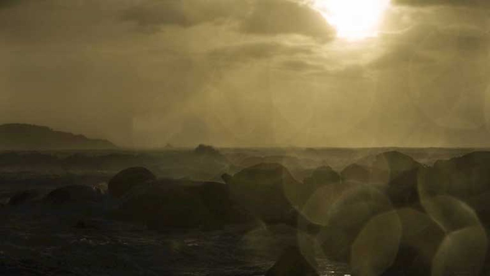 Lluvias en el Cantábrico, ambas mesetas y Andalucía