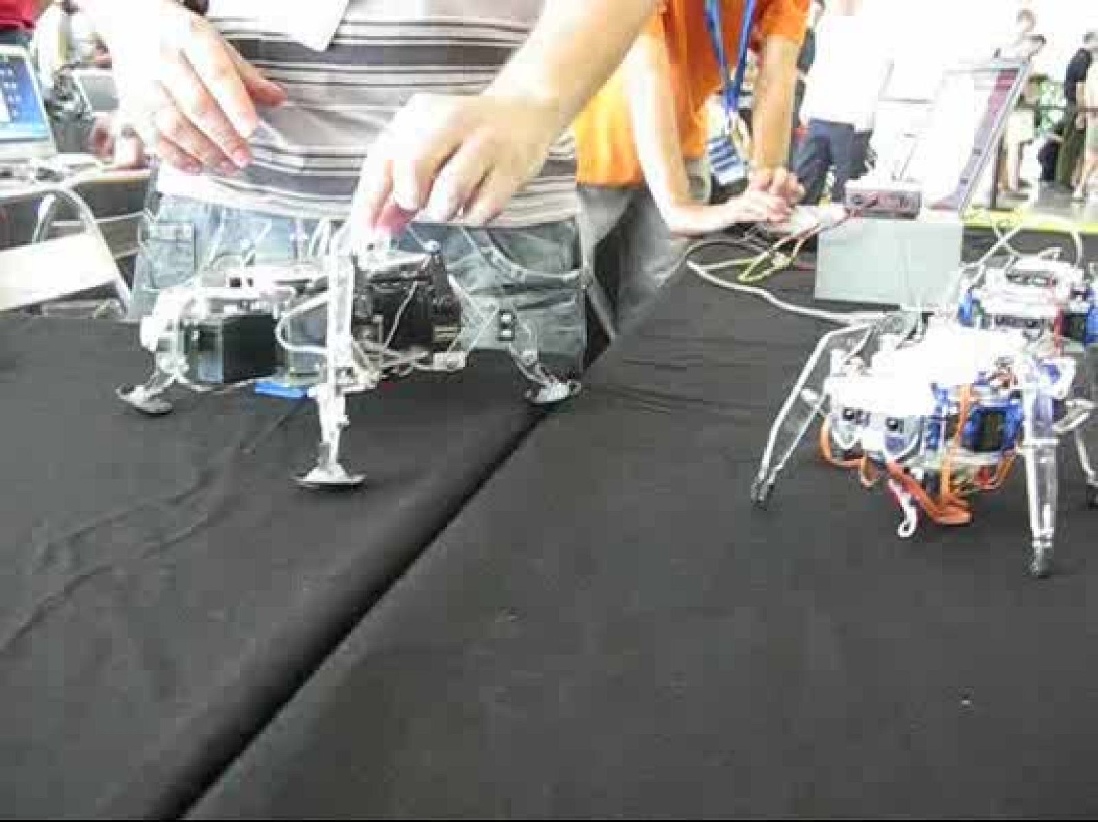 Cuadrúpedo robot - Ciencia y tecnología en Rtve.es | Ver