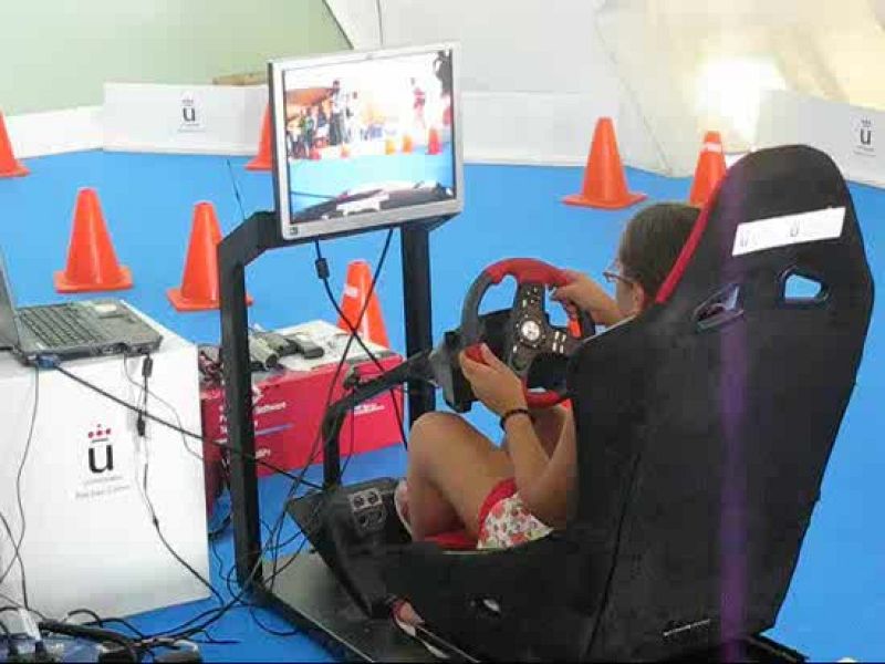 Conducir un robot con volante - Ciencia y tecnología en Rtve.es | Ver