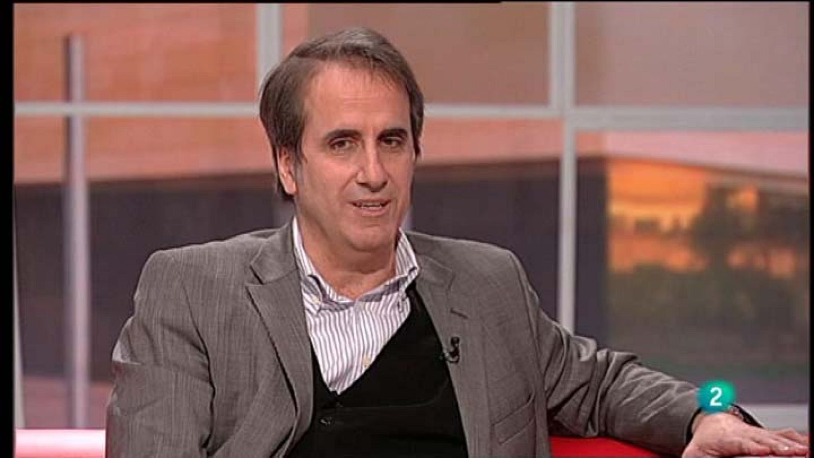 Para Todos La 2 -  Entrevista Mariano Torcal, Catedrático de Ciencia Política