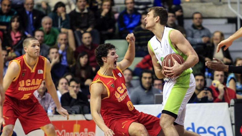 UCAM Murcia 76 - Unicaja 78 - Baloncesto en RTVE | Ver