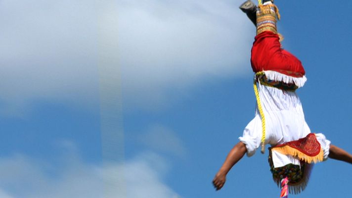 Españoles en el mundo - Los Voladores de Papantla