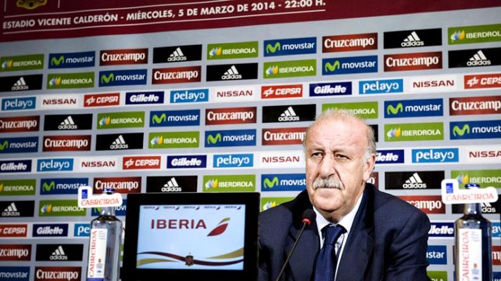 Telediario 1 - Costa, Thiago y Azpilicueta dentro; Villa, Arbeloa y Torres fuera