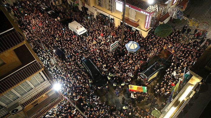 Informativo 24h - Los restos mortales de Paco de Lucía llegan a Algeciras para su último adiós