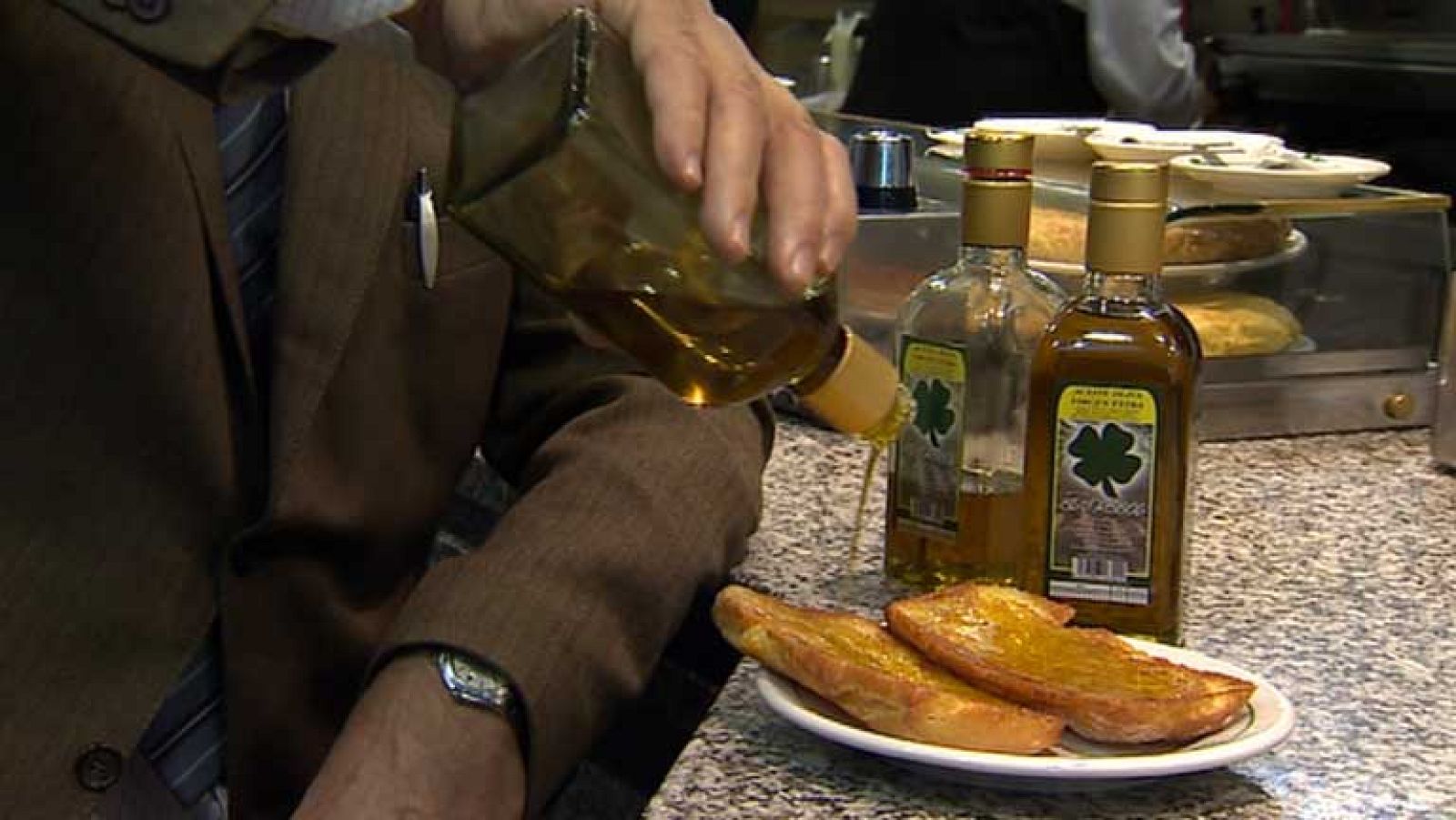 Queda prohibído utilizar aceiteras en bares y restaurantes