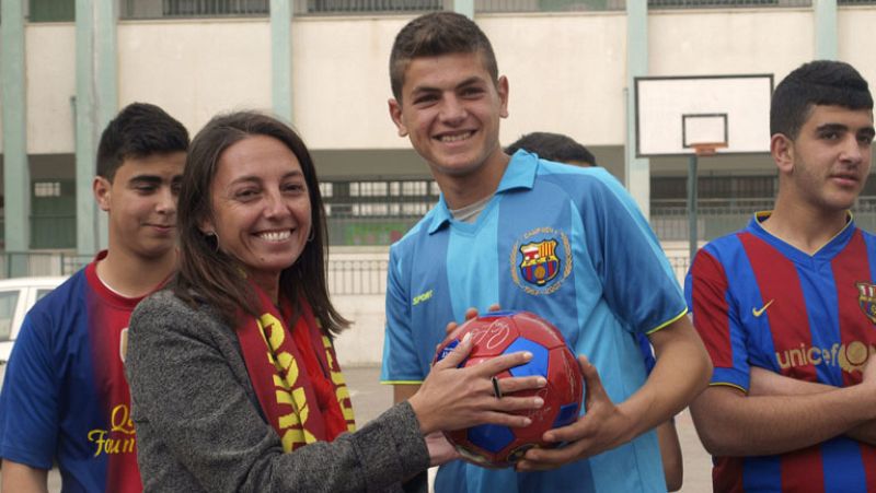 Los niños palestinos de Kfar Sur vuelven a disfrutar del fútbol gracias al Barça | Ver