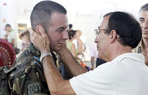  - 220 militares viajan hacia Líbano