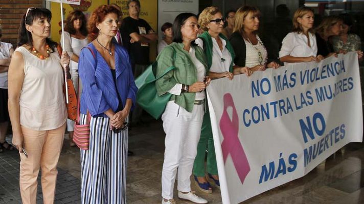 Telediario 1 - Estudio UE sobre violencia mujeres