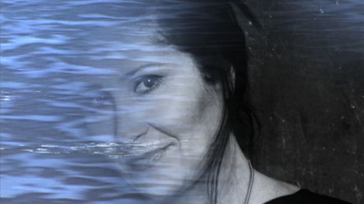 Versión española - Versión Española: Homenaje a Dunia Ayaso