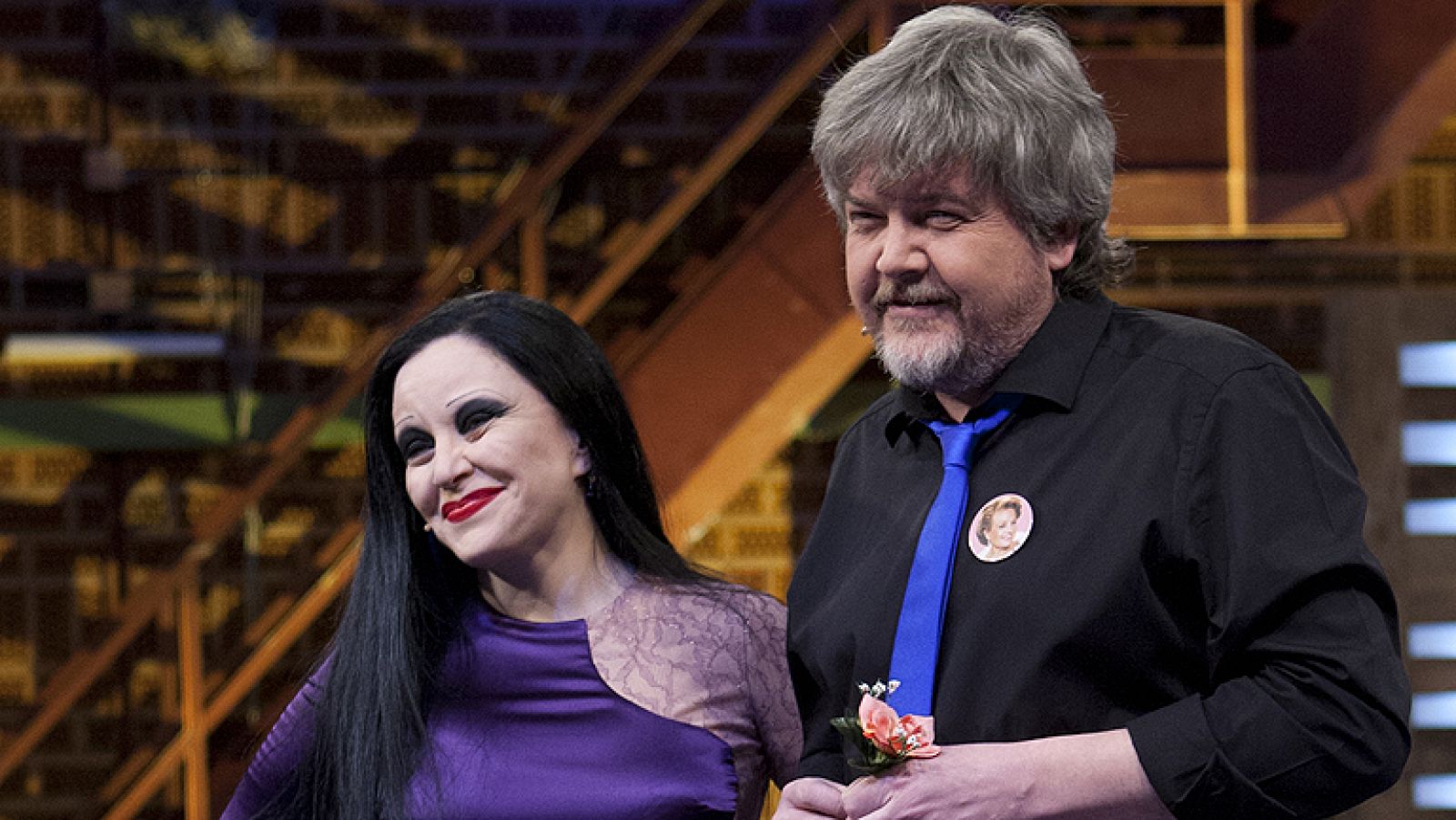 Alaska & Coronas - Mujeres al borde - Ver ahora