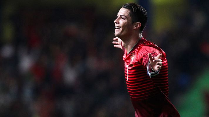 Telediario 1 - Cristiano Ronaldo afila el colmillo para Brasil