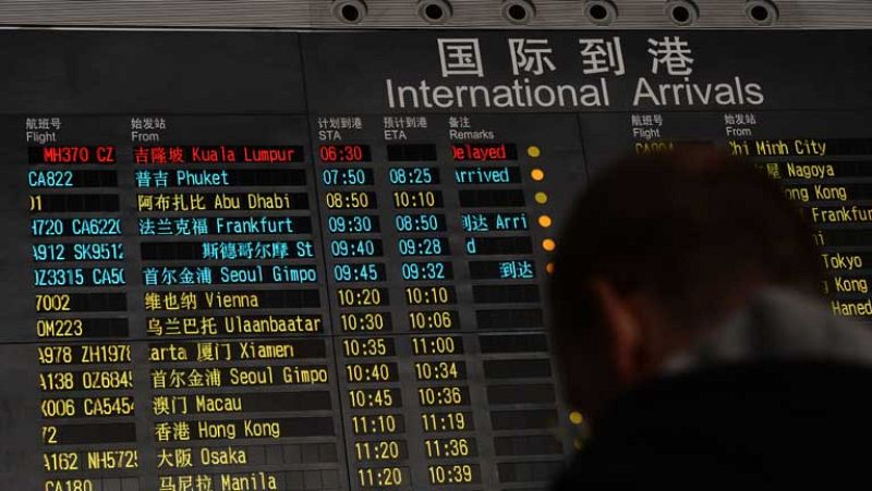 Casi 20 horas despuCasi 20 horas después de su desaparición todavía no hay noticias del Boeing 777