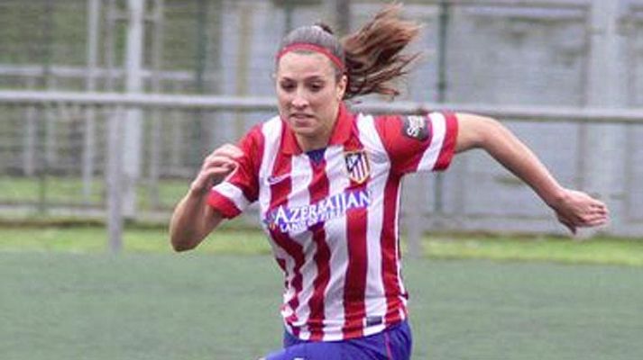 Telediario 1 - Las mujeres reclaman su sitio en un deporte tan masculino como el fútbol