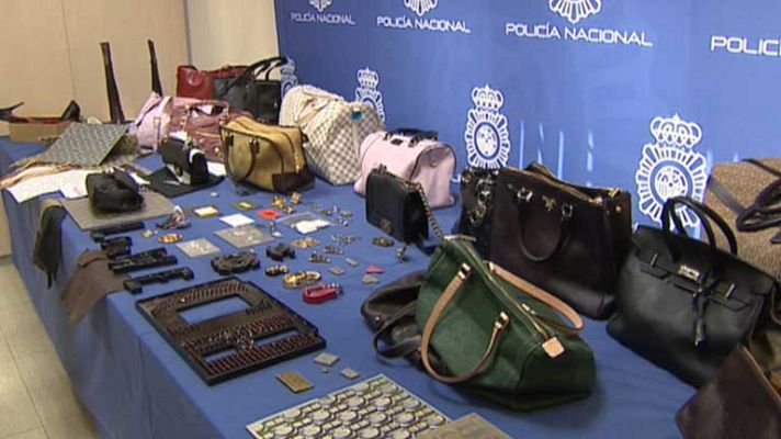 Telediario 1 - Falsificación y piratería