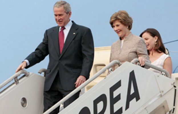  - Bush estará en Pekín