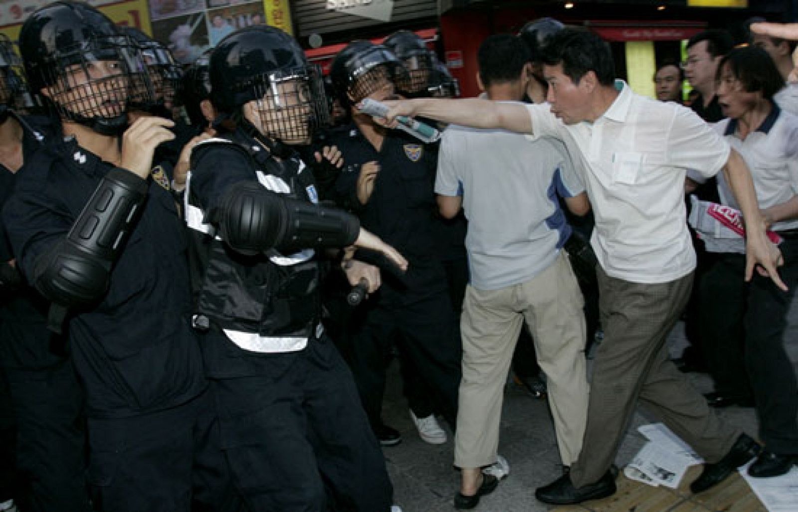 Protestas en Seúl por la visita de Bush | Ver